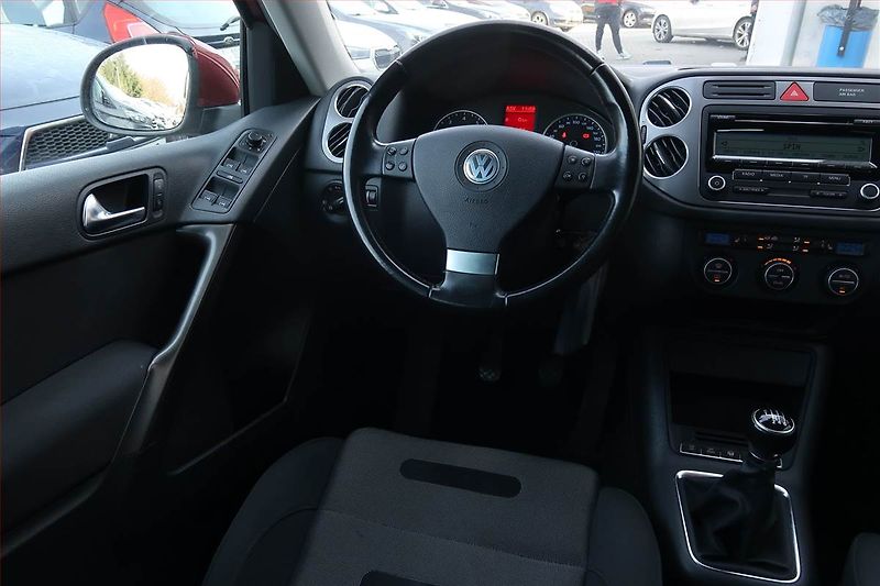 Volkswagen Tiguan (2009) Sport 1.4 TSI, 4X4 - fotka 7 z 18