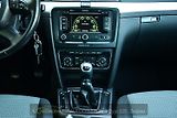 Škoda Superb 2,0TDi TAŽNÉ 2xKOLA - náhled 23