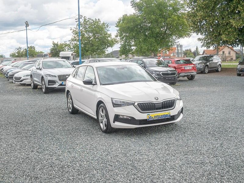 Škoda Scala (2019) ČR 1.6TDI DSG – ČERNÝ STROP - fotka 3 z 46