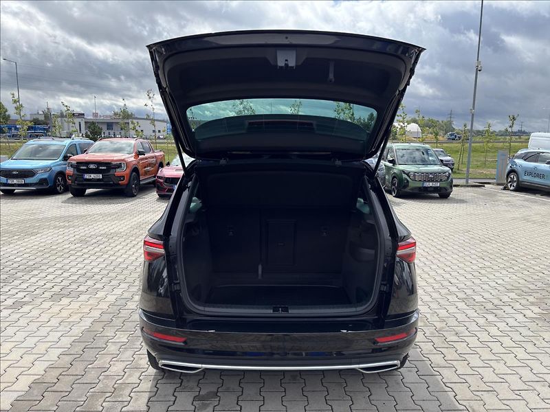 Škoda Karoq 1,5 TSI  110kW Sportline - fotka 7 z 51