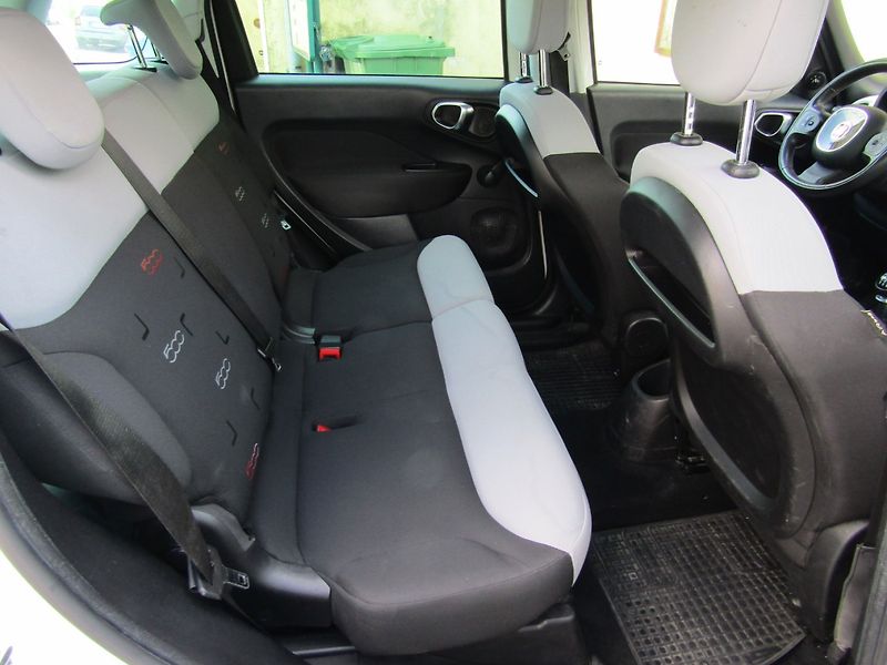 Fiat 500L (2013) 1.6 JTD 77kW - fotka 27 z 43