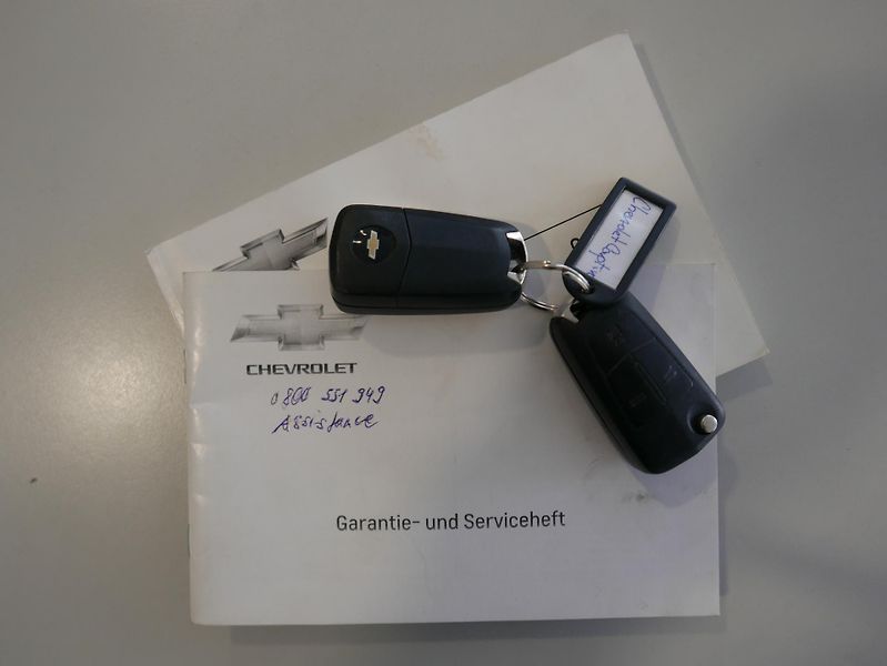 Chevrolet Captiva 2,2 Td 120kW Navi REZERVACE - fotka 31 z 35