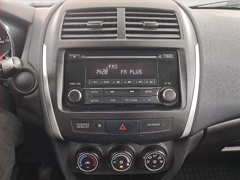 Mitsubishi ASX (2013) 1.6 MIVEC, Tempomat - fotka 12 z 15