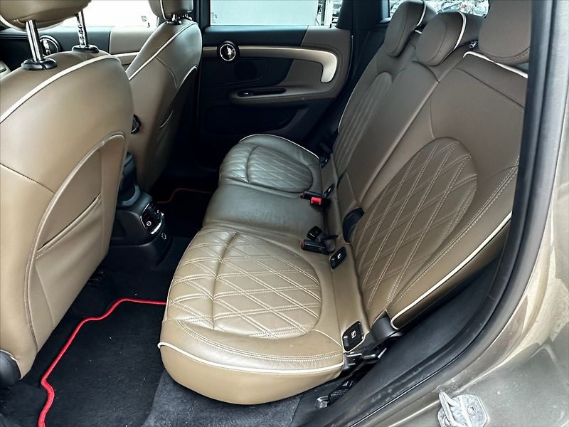 Mini Countryman 2,0 SD 140kW- automat- CZ - fotka 11 z 47