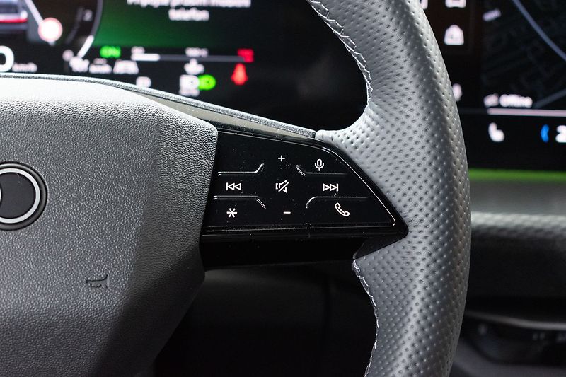 Audi Q5 2.0 TDI QUATTRO*S-LINE*ZÁRUKA* - fotka 19 z 42