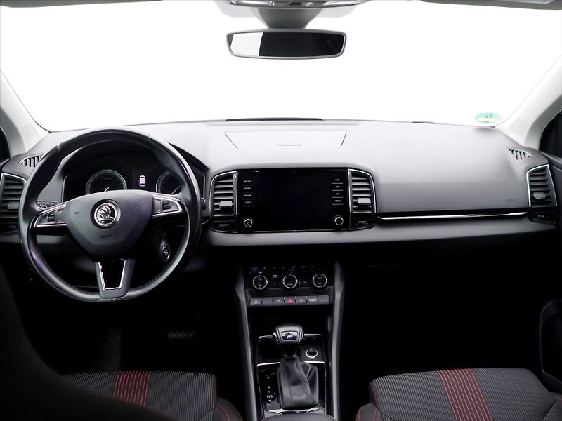 Škoda Karoq 1,6 TDI DSG Style Sport Navi - fotka 31 z 39