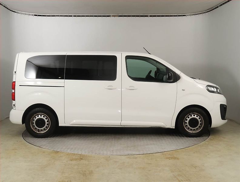 Opel Vivaro (2022) 2.0 CDTI, Bus, 8Míst, ČR, DPH - fotka 6 z 20