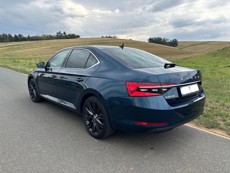 Škoda Superb (2023) - fotka 3 z 23