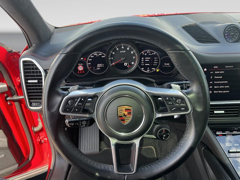 Porsche Cayenne GTS - fotka 17 z 28
