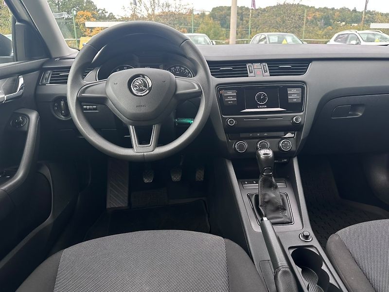 Škoda Octavia (2016) 1.2TSi ČR/TOP STAV/2xKOLA - fotka 27 z 33