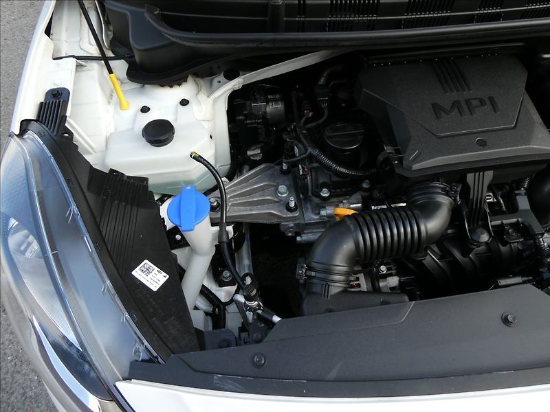Hyundai i10 1,0 MPi 50kW Classic,tempomat - fotka 36 z 40