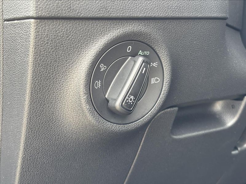 Škoda Karoq 1,5 TSI  110kW Sportline - fotka 26 z 51