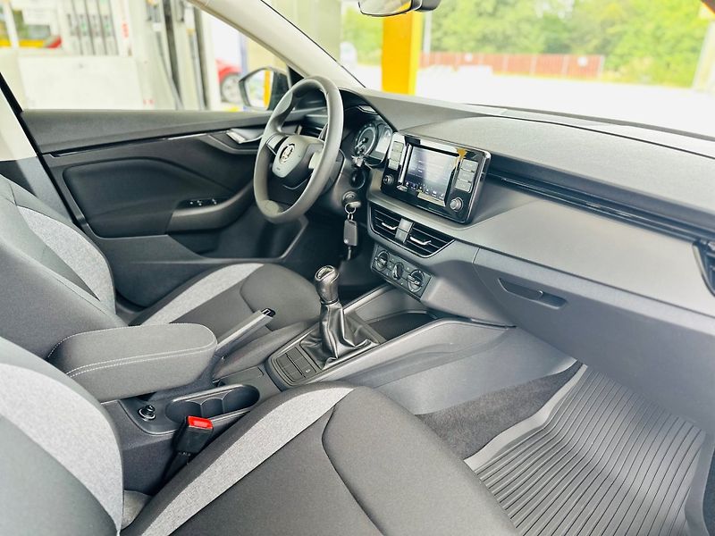 Škoda Scala (2023) 1.0TSi APP, LED, VÝHŘEV SED. - fotka 7 z 14