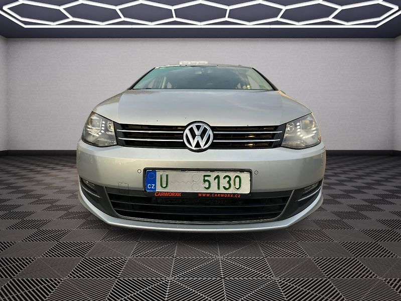 Volkswagen Sharan (2010) 2.0Tdi 125kw DSG Highline - fotka 2 z 35