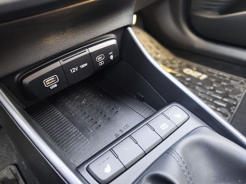 Hyundai i20 1.2i/58kW Smart - fotka 21 z 30