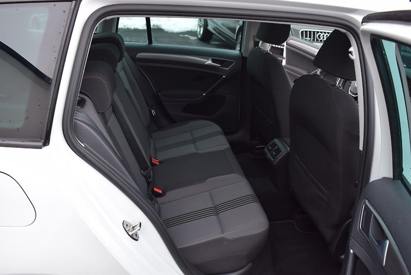 Volkswagen Golf Variant (2016) 1.4TSI 92kw CLBMT BMT PAN TAŽ - fotka 42 z 49