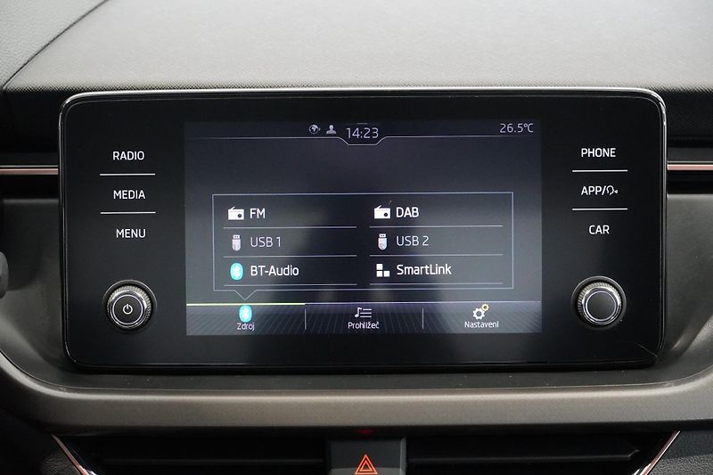 Škoda Kamiq 1.5TSI,DSG,STYLE,ČR,1.MAJ,DPH - fotka 25 z 31
