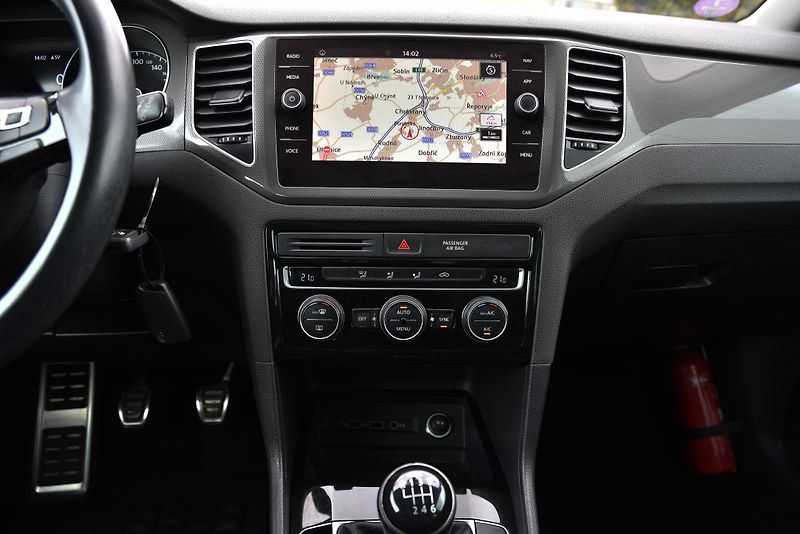 Volkswagen Golf Sportsvan 1.5 TSi 6st JOIN,FACE,PANORAMA - fotka 18 z 50
