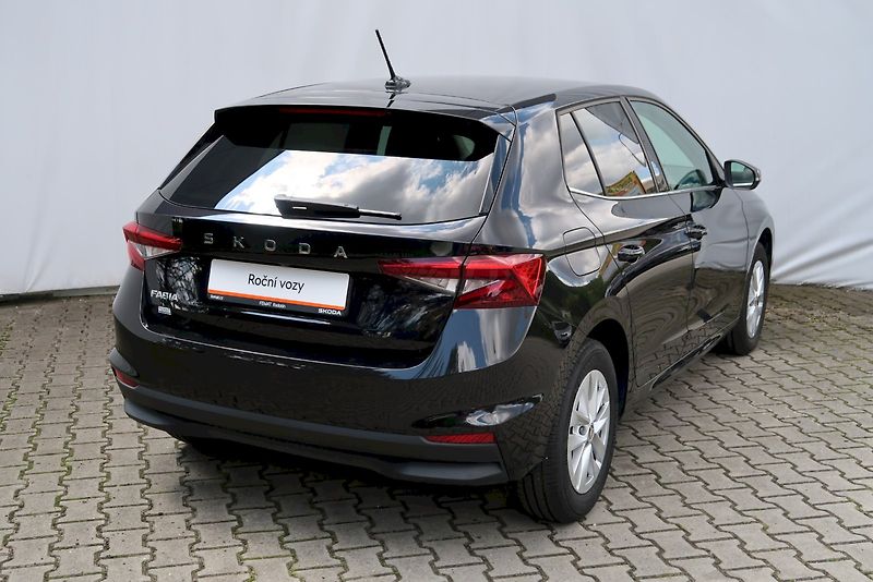 Škoda Fabia (2024) Top Selection 1,0 TSi / 85 kW - fotka 15 z 31