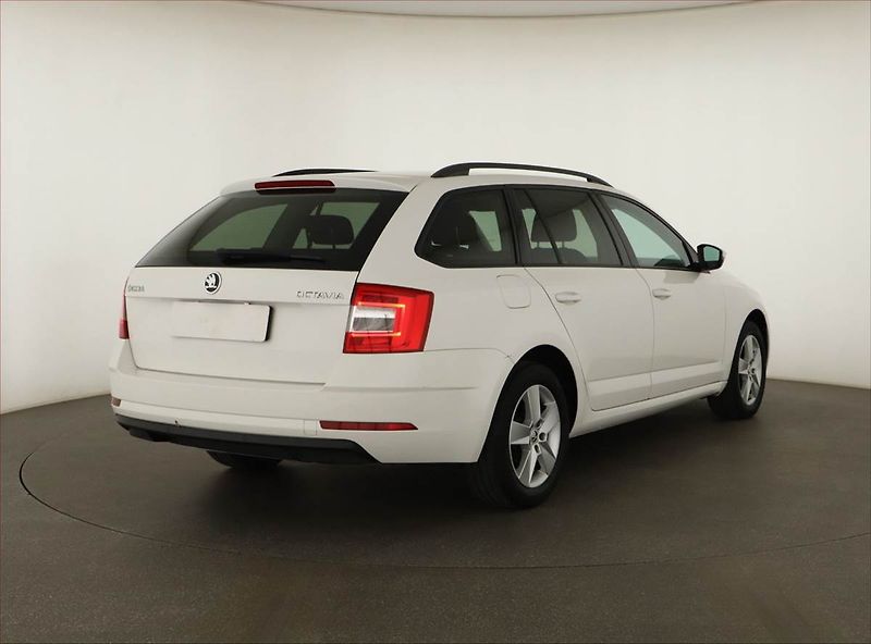 Škoda Octavia (2018) Ambition Plus 1.6 TDI - fotka 5 z 14