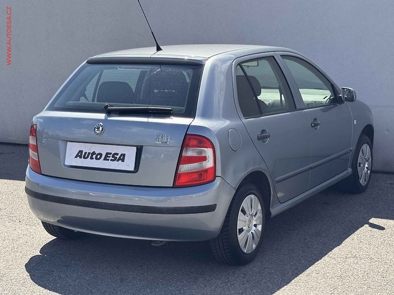 Škoda Fabia (2005) 1.2HTP, 1.maj,ČR - fotka 6 z 14