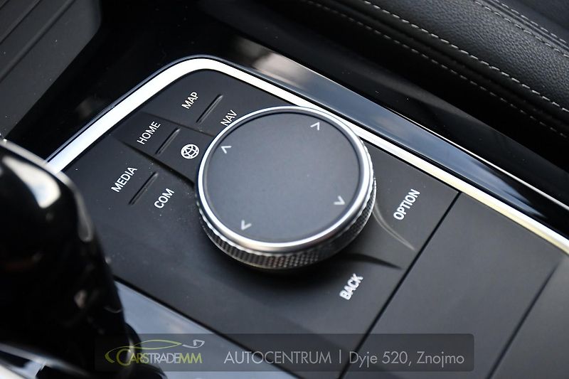 BMW X4 xD30d M-SPORT NTOP TAŽNÉ ČR 1M - fotka 34 z 54