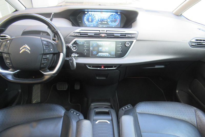 Citroën C4 Picasso 2.0 HDi AT PANORAMA NAVIGACE - fotka 9 z 32