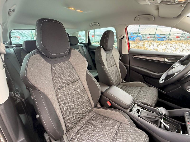 Škoda Karoq (2025) SEL TS 110/1.5 A7F - fotka 20 z 31