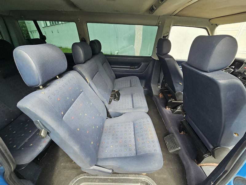 Volkswagen Caravelle (2000) 2.5TDI - TAŽNÉ 2.5T - fotka 14 z 17