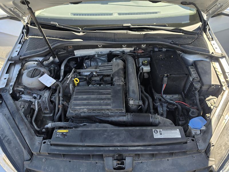 Volkswagen Golf Variant 1.4 TSi Lounge  - fotka 8 z 14
