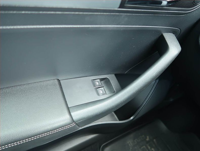 Škoda Rapid (2017) Spaceback 1.0 TSI - fotka 15 z 15