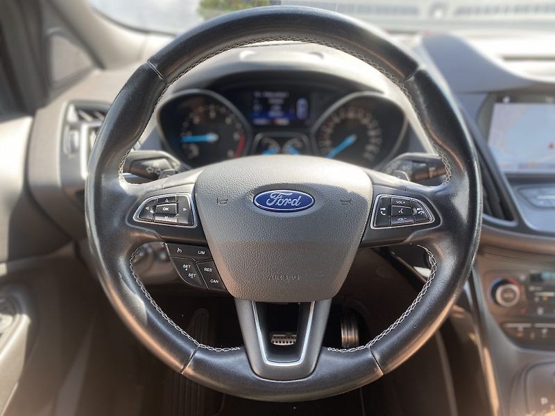 Ford Kuga 2.0TDCi, ČR,ST line, Navi, 4x4 - fotka 13 z 26