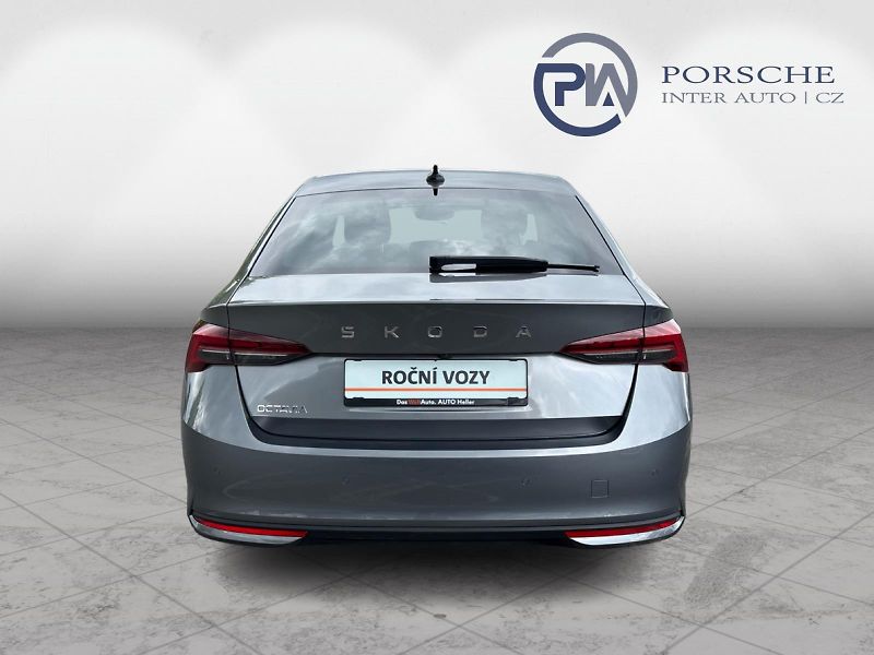 Škoda Octavia 1.5 TSI e-TEC DSG TOP SELECTIO - fotka 9 z 29