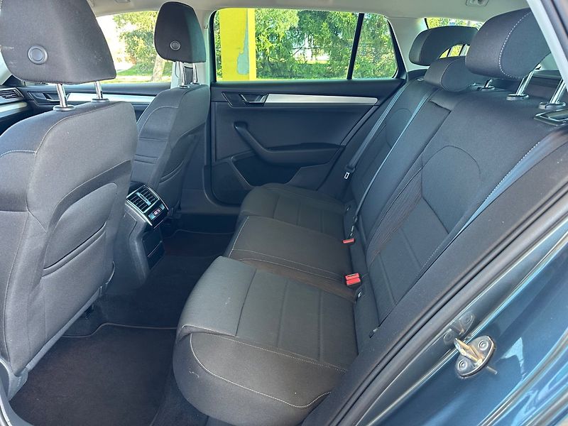 Škoda Superb (2015) 1.6TDi KAMERA,SMARTLINK, - fotka 15 z 15