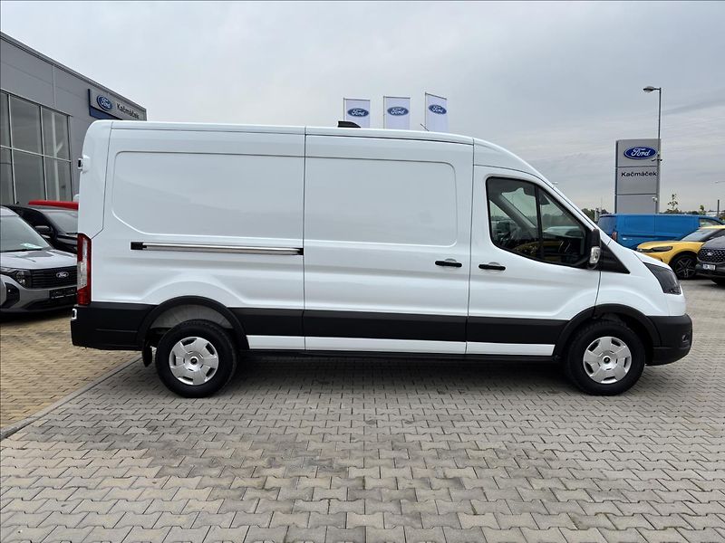 Ford Transit 2,0 EcoBlue 96kW L3 DPH - fotka 6 z 39