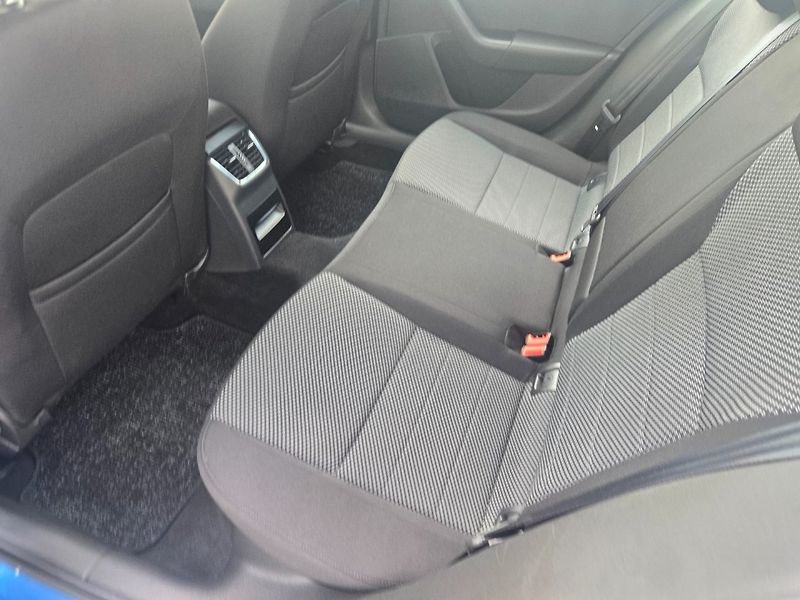 Škoda Octavia (2015) 2.0 TDI TOP Serviska - fotka 13 z 20