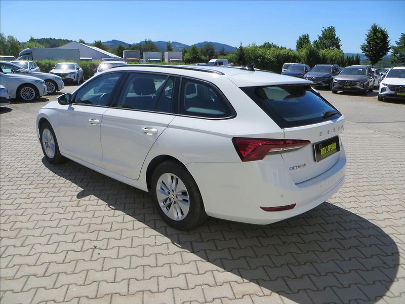 Škoda Octavia 1,5 TSI 110kW DSG Ambition ČR - fotka 5 z 26