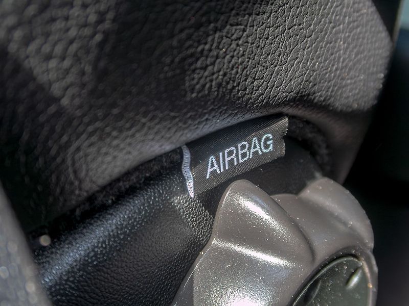 Saab 9-3 (2008) 1.9D 110KW – PĚKNÝ - fotka 29 z 44