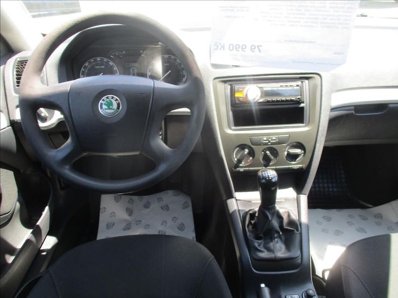 Škoda Octavia 1,9 TDI, klimatizace,serviska, - fotka 16 z 37