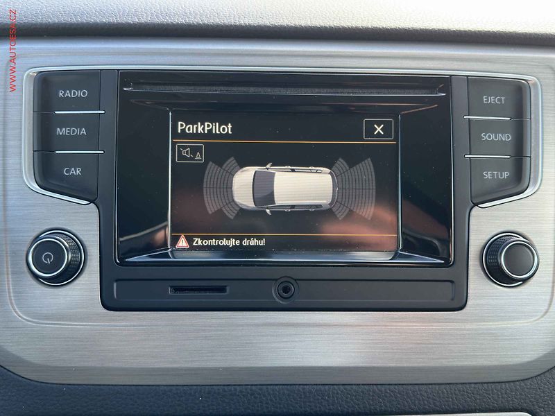 Volkswagen Golf Sportsvan (2015) 1.2TSi, AC, temp, park - fotka 15 z 19