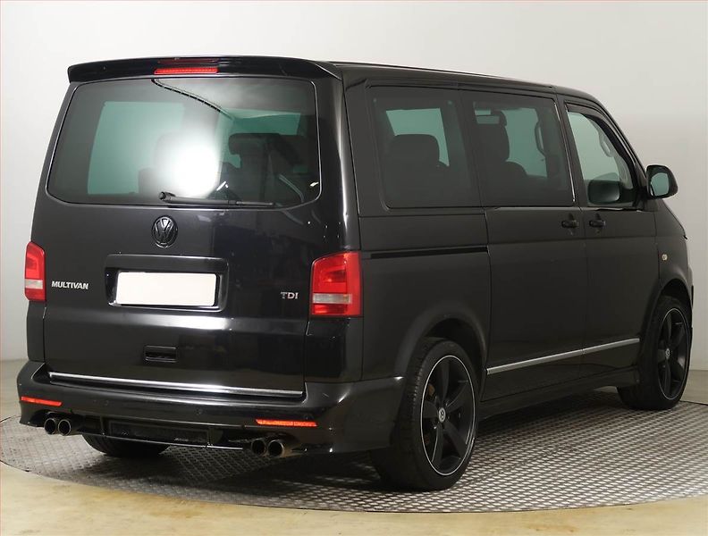 Volkswagen Multivan (2013) Highline 2.0 TDI, 1Maj - fotka 5 z 22