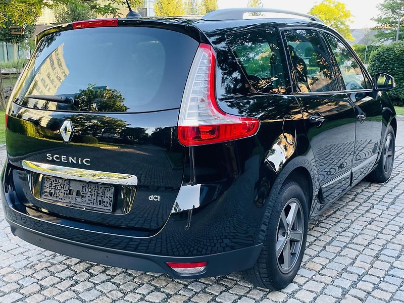 Renault Grand Scénic 1.6dCi MANUÁL KAMERA SERVISKA - fotka 13 z 47