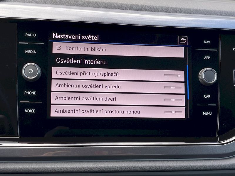 Volkswagen Taigo (2023) 1.0 TSI 81 kW Style Plus - fotka 17 z 33