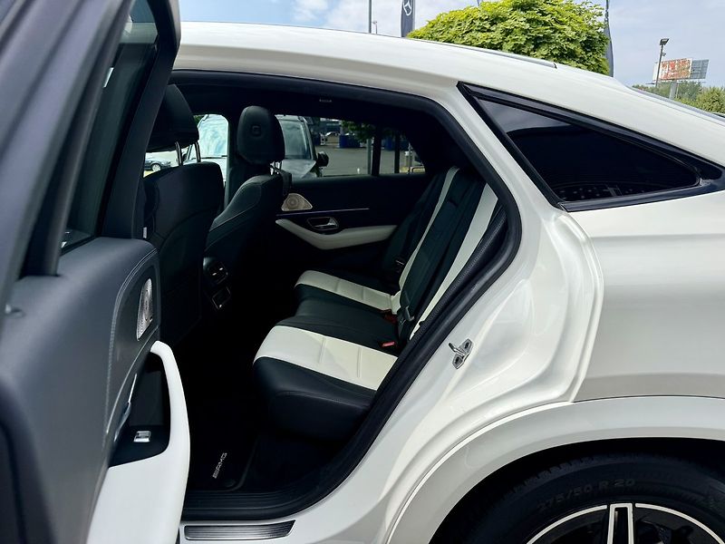Mercedes-Benz GLE (2022) 400 d 4MATIC kupé - fotka 12 z 49