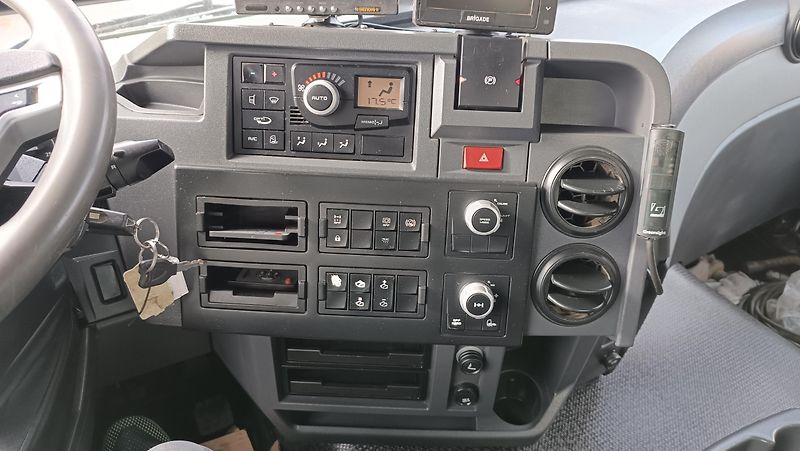 Renault Ostatní K440 8X4 SklápěčS1 P. Stroj SS - fotka 12 z 29