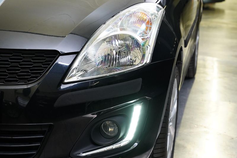 Suzuki Swift - fotka 9 z 27