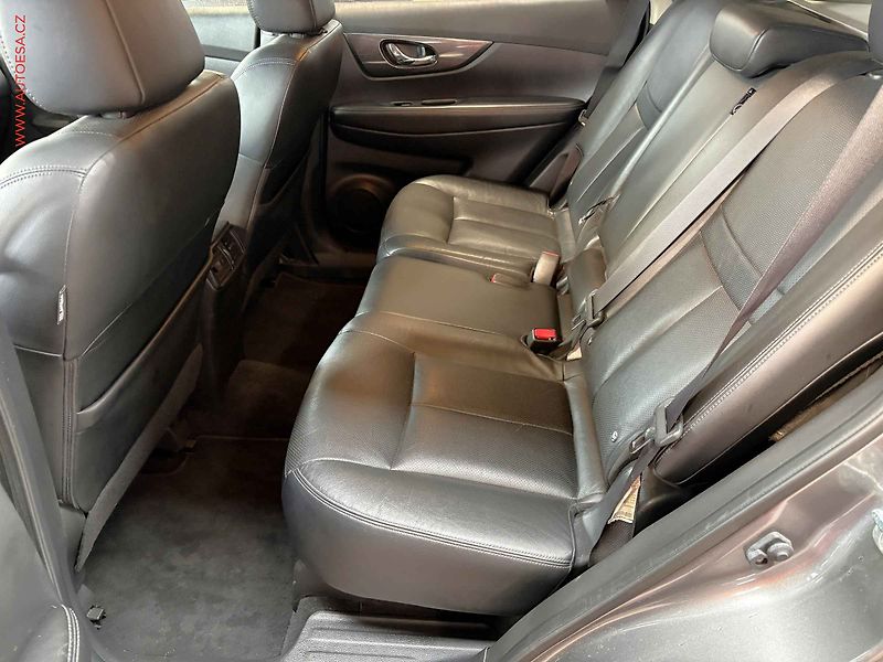 Nissan X-Trail (2016) 1.6 dCi 4x4, ČR, bixen - fotka 10 z 19