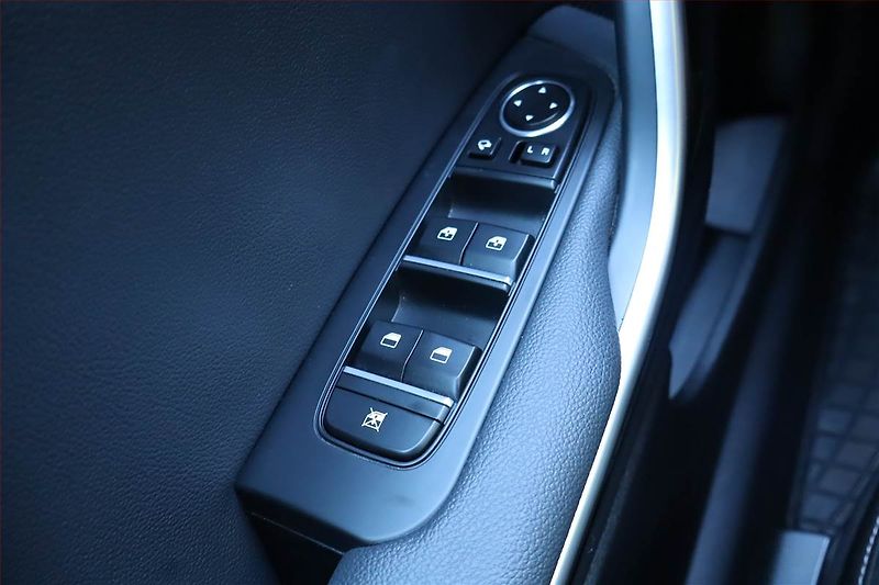 Kia Ceed (2022) Gold 1.5 T-GDI, Serv.kniha - fotka 18 z 23