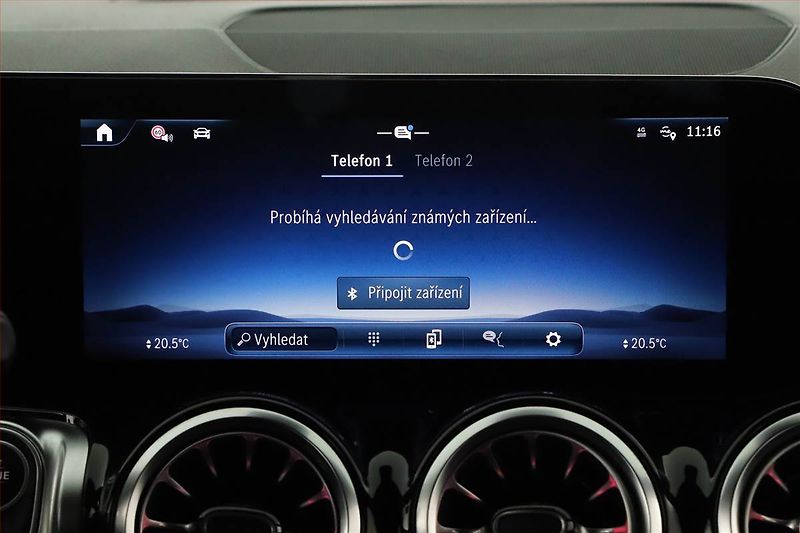 Mercedes-Benz GLB (2025) 200 d 4MATIC, AMG Line - fotka 16 z 20