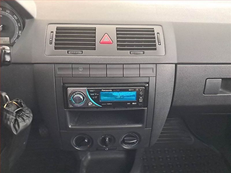 Škoda Fabia (2006) Comfort 1.2 12V, po STK - fotka 12 z 14
